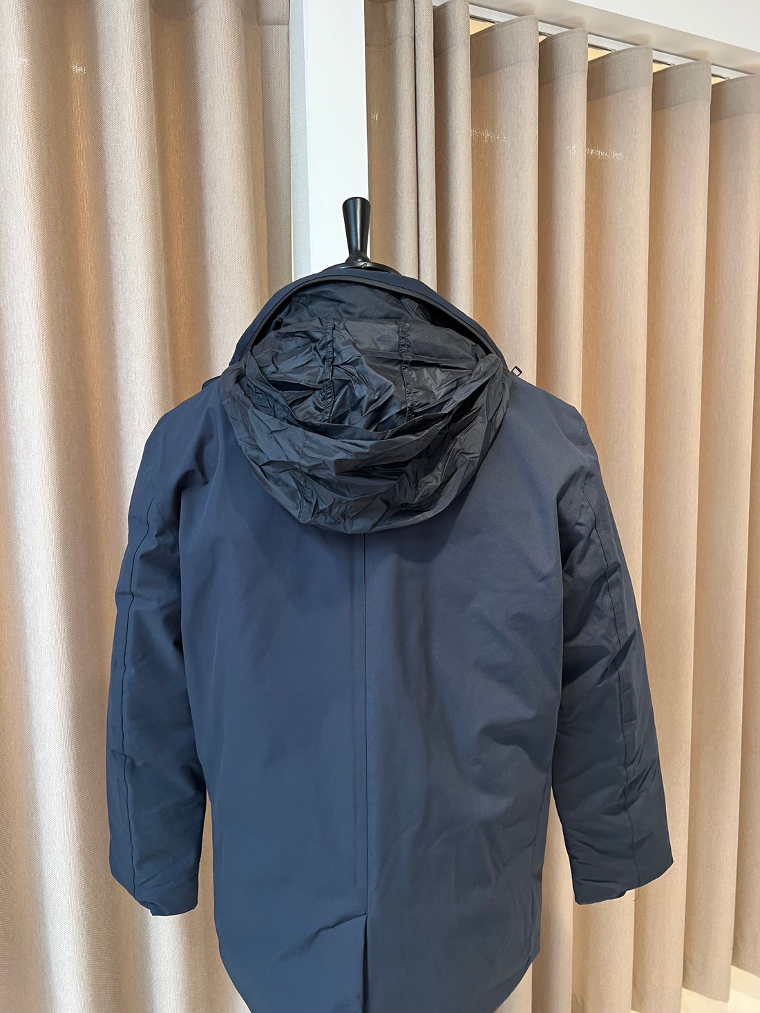 Pierre Cardin SALUTE herenjas Navy - achterzijde met capuchon